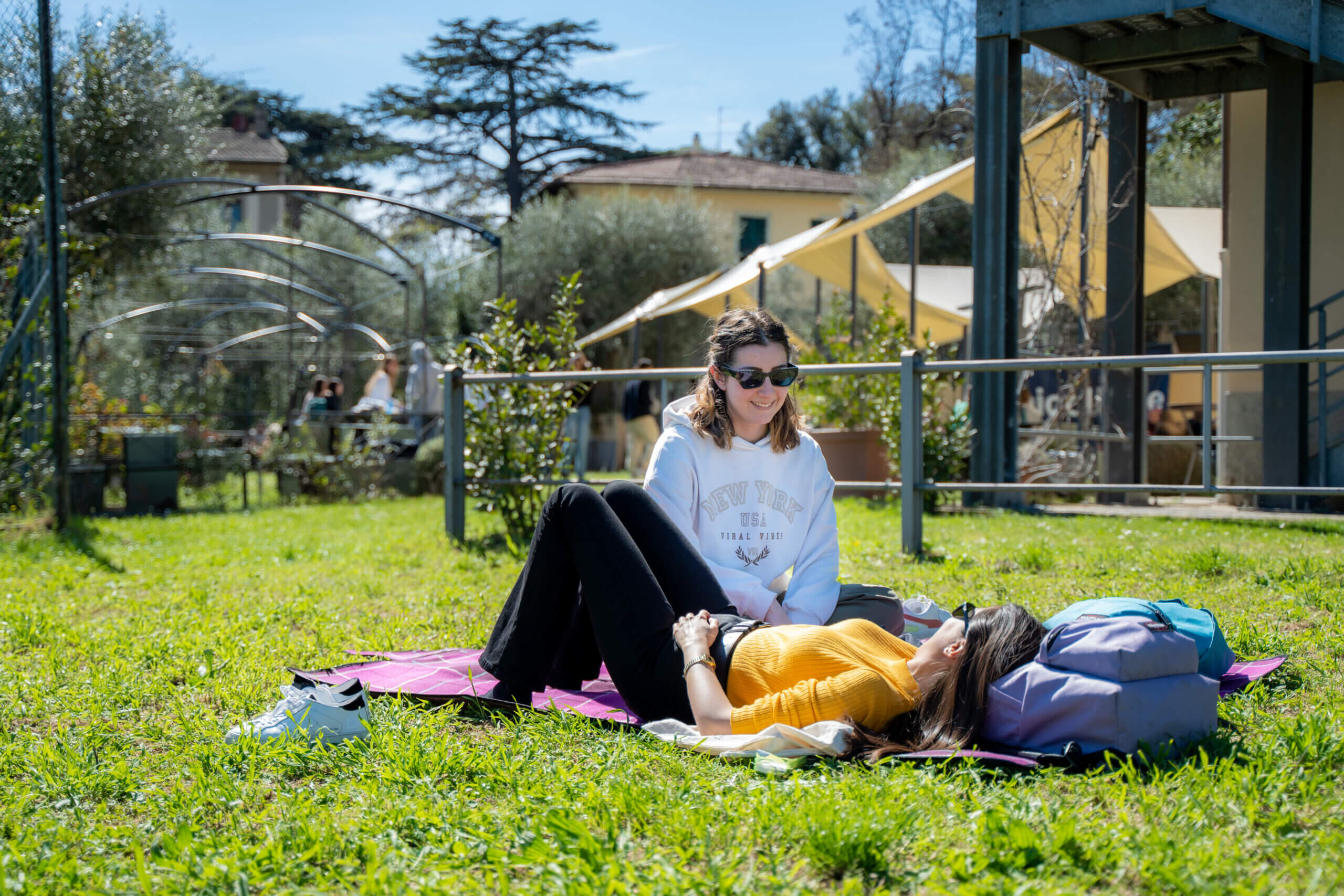 Students outside Unicollege campus
